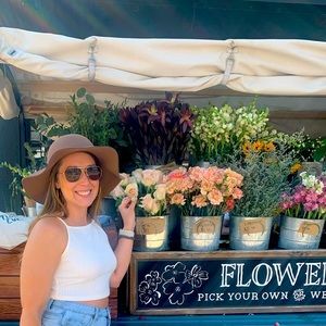 Meet your Posher, Emily